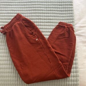 Weworewhat sweatpant and sweatshirt set